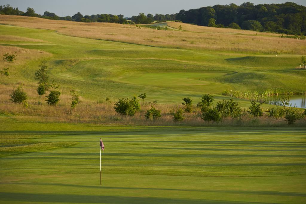 Luton Hoo Hotel, Golf And Spa Εξωτερικό φωτογραφία Golf course in the United States