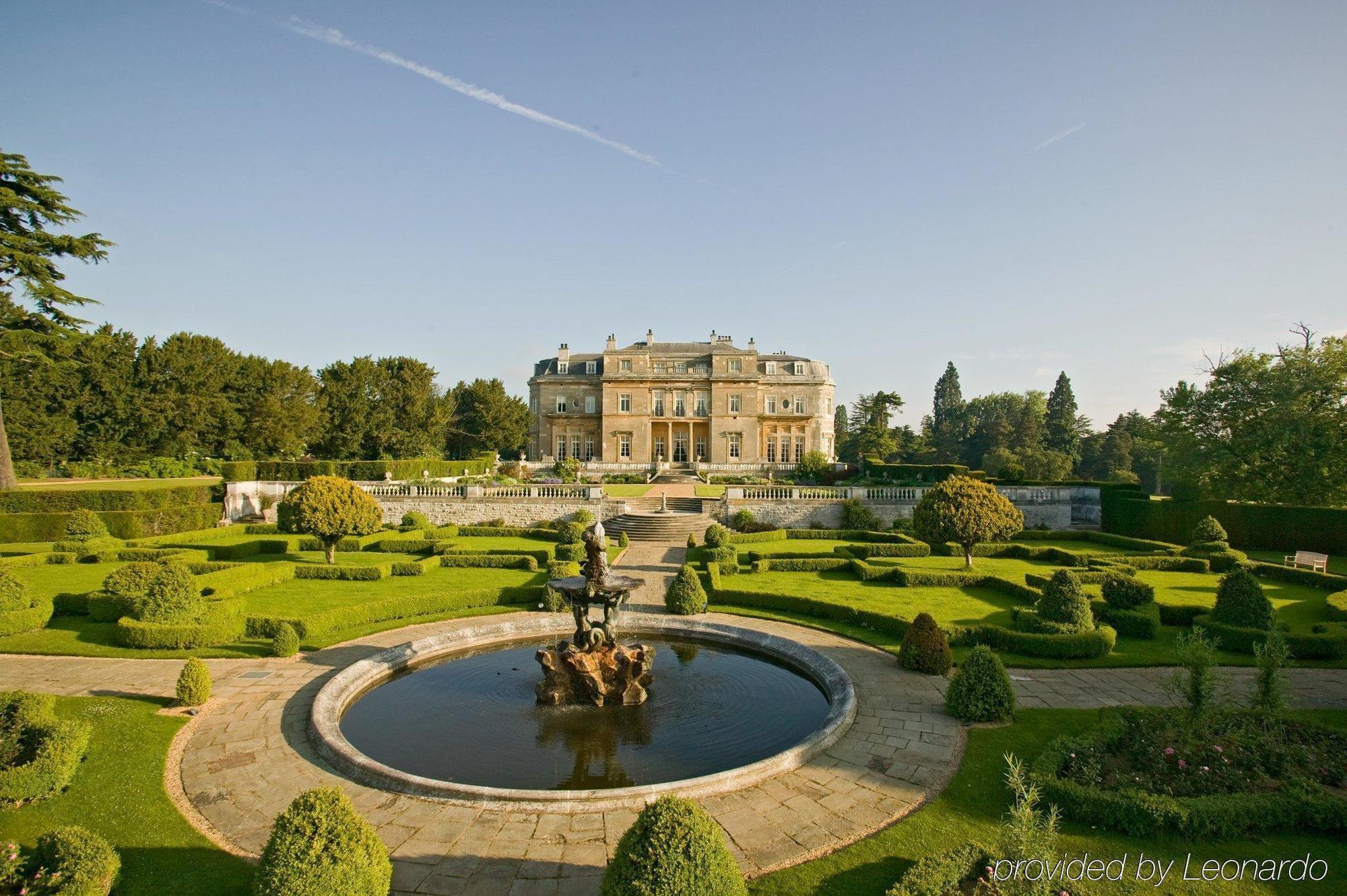 Luton Hoo Hotel, Golf And Spa Εξωτερικό φωτογραφία The gardens of the Château de Ferrières