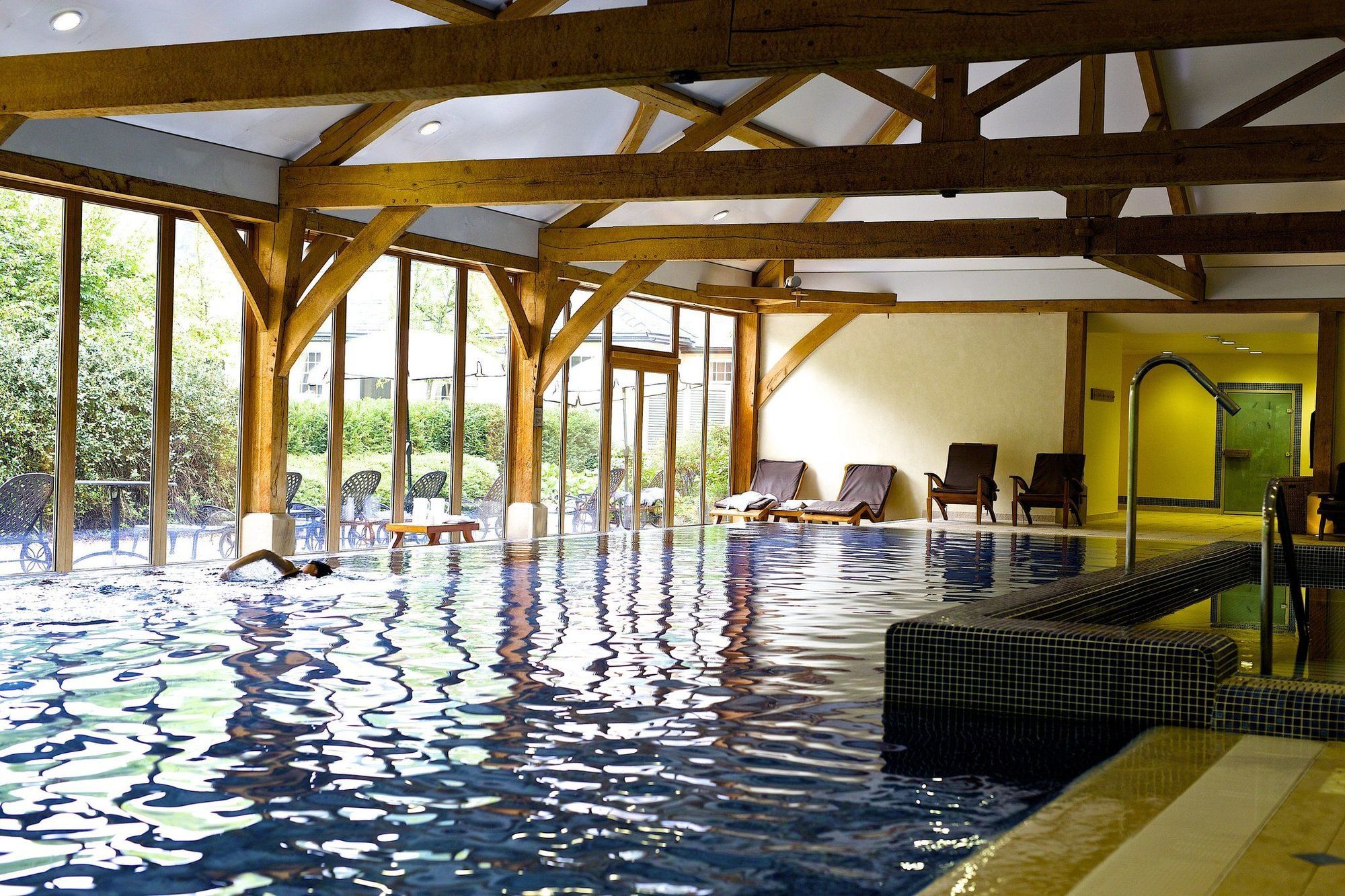 Luton Hoo Hotel, Golf And Spa Ανέσεις φωτογραφία The swimming pool at the hotel