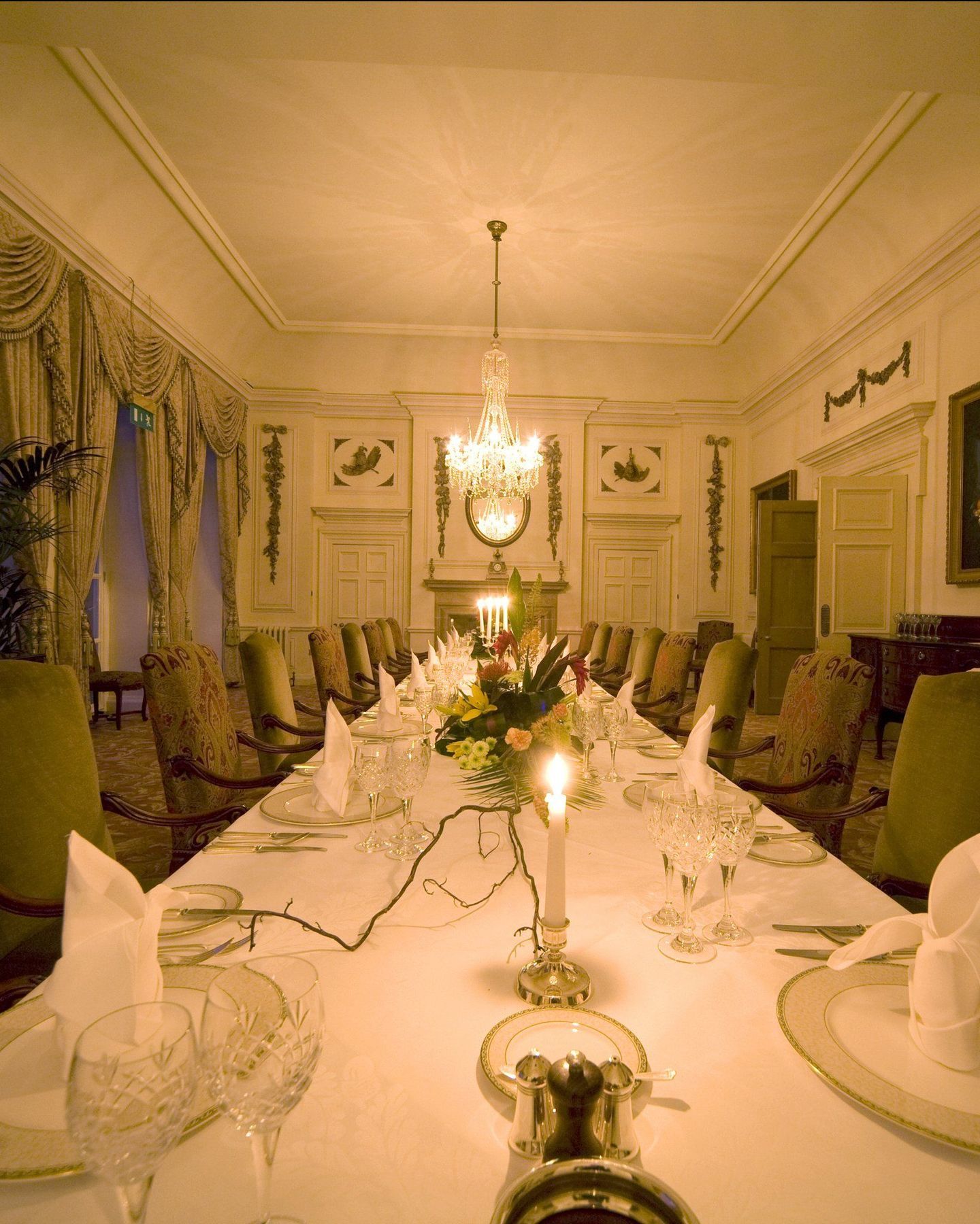 Luton Hoo Hotel, Golf And Spa Εστιατόριο φωτογραφία The Long Room