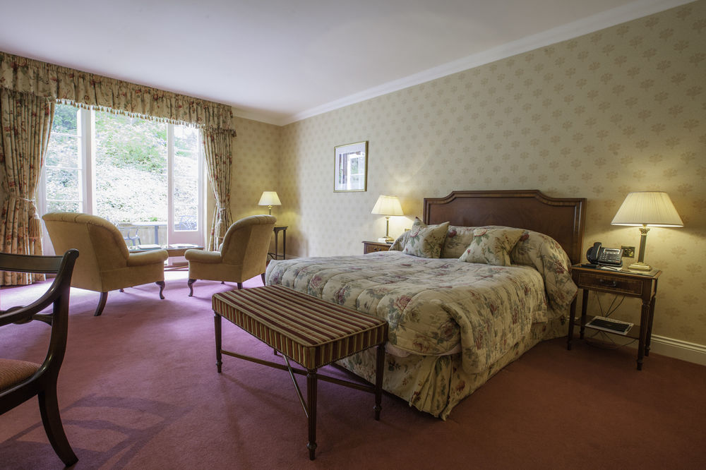 Luton Hoo Hotel, Golf And Spa Εξωτερικό φωτογραφία A bedroom at the hotel